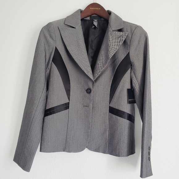 NEW APOSTROPHE FITTED BLAZER - Picture 2 of 7